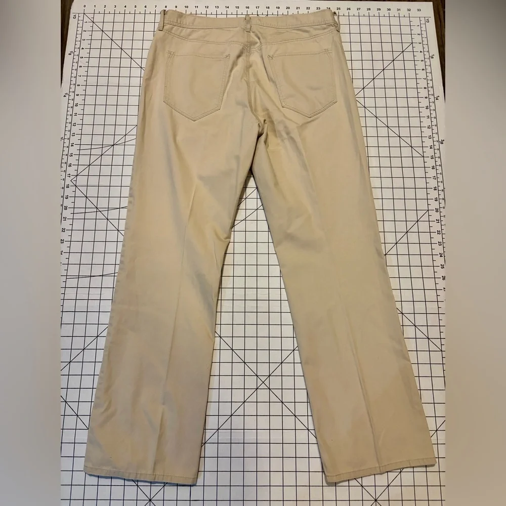 Banana Republic Men's Size‎ 33/30 Beige Straight Fit Pants